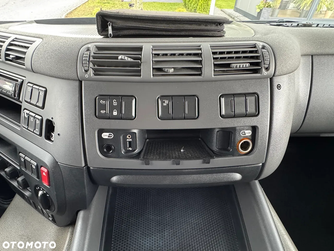 DAF CF 400 / 6X2 / HAKOWIEC / ZABUDOWA PALFINGER - 20 000 KG / Z NIEMIEC - 33