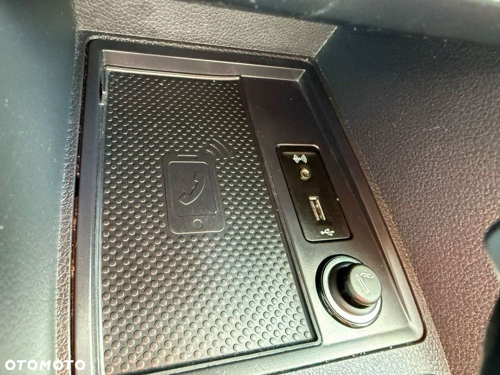 Volkswagen Caddy - 24
