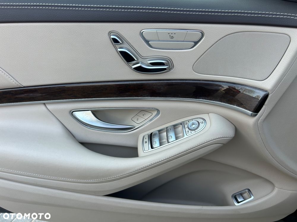 Mercedes-Benz Klasa S 400 d 4-Matic 9G-TRONIC - 34