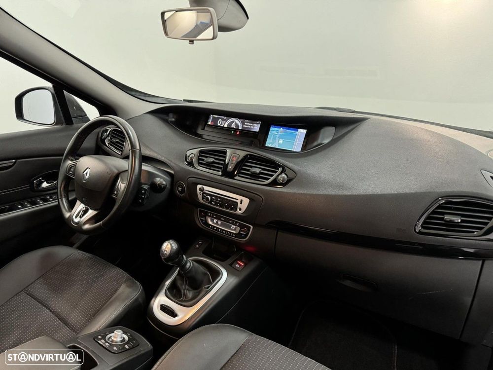 Renault Scénic 1.5 dCi Exclusive SS - 11
