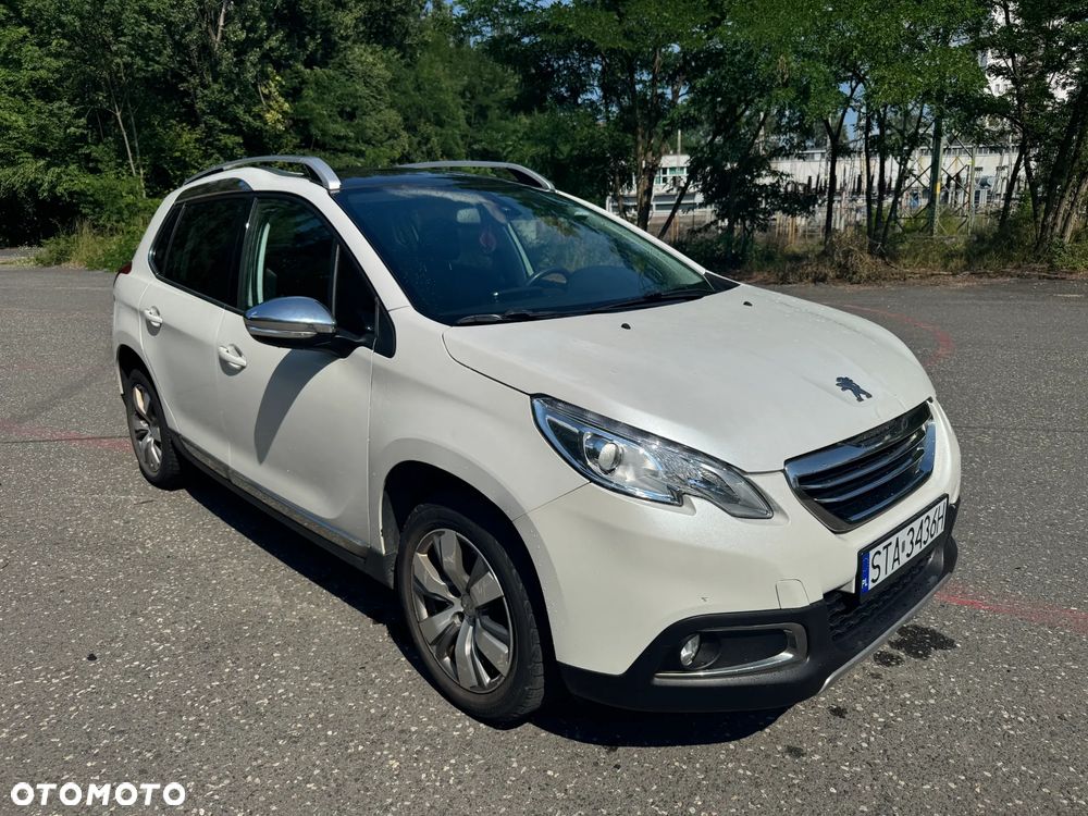 Peugeot 2008 1.2 Pure Tech Allure S&S - 8