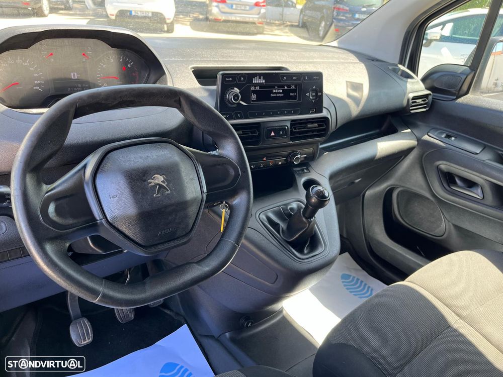 Peugeot PARTNER / 3 lUGARES - 7