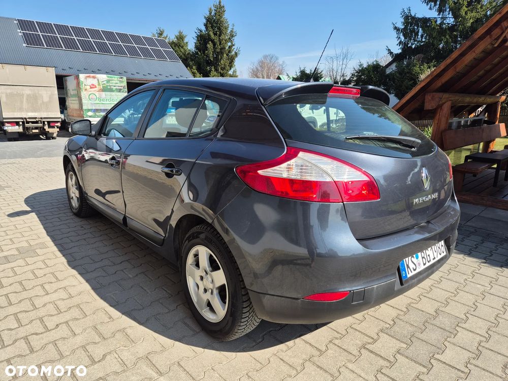 Renault Megane 1.6 16V 100 Authentique - 8