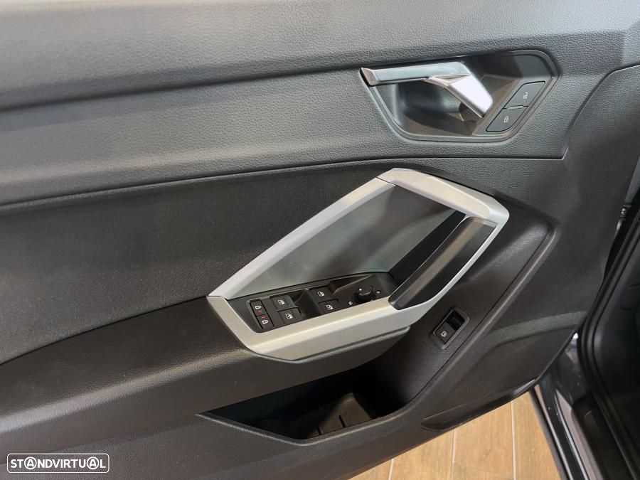 Audi Q3 45 TFSIe S tronic - 23