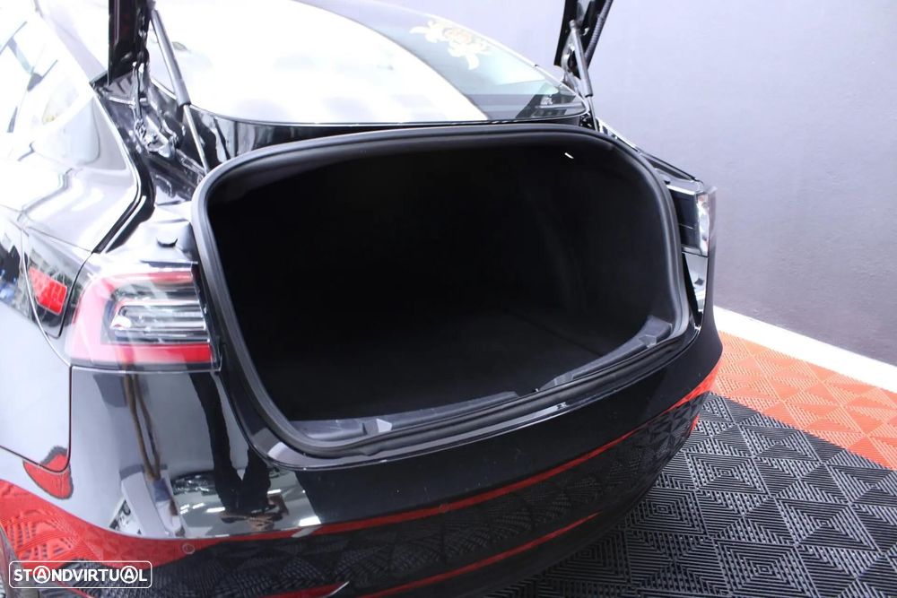 Tesla Model 3 Long-Range Dual Motor AWD - 8