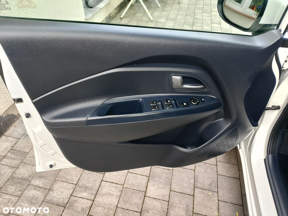 Kia Rio 1.2 Spirit - 12