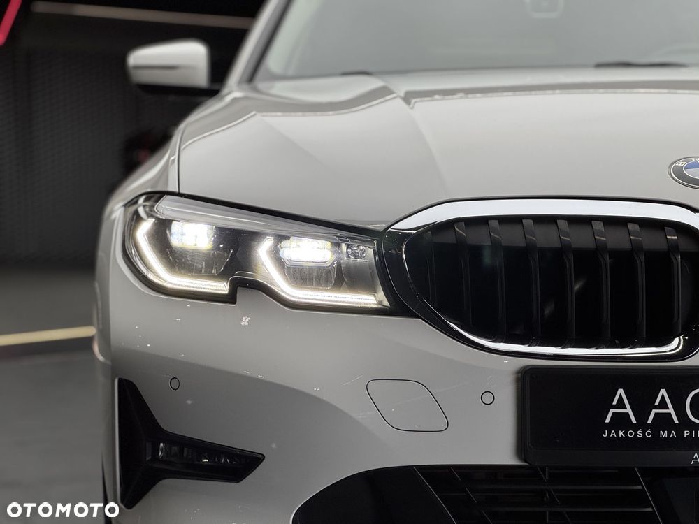 BMW Seria 3 320i Advantage - 40