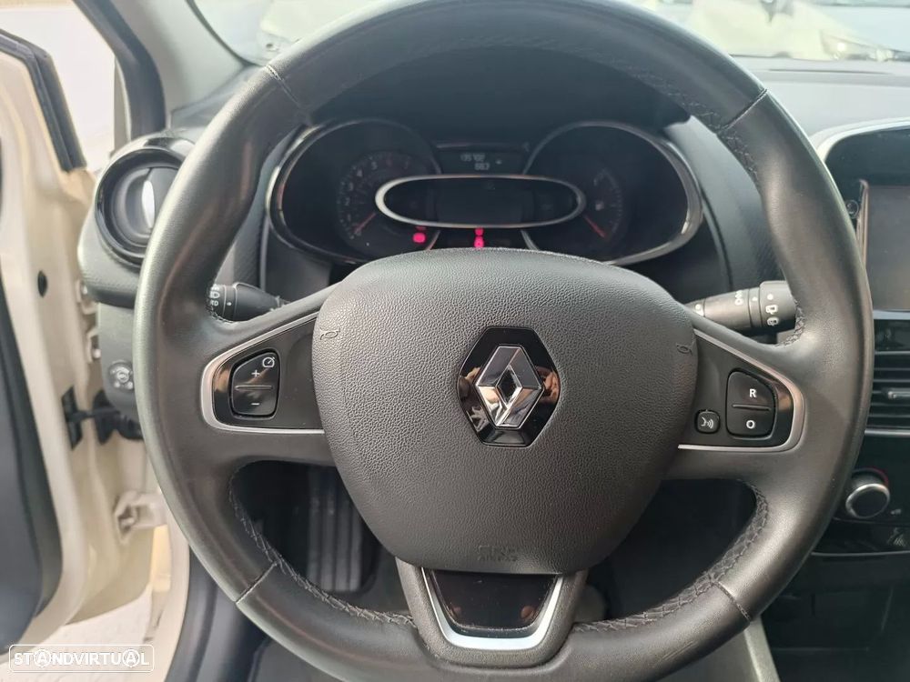 Renault Clio 0.9 TCe Limited Bi-Fuel - 16