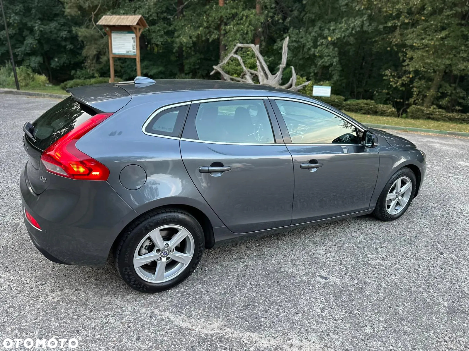 Volvo V40 D2 Momentum - 12