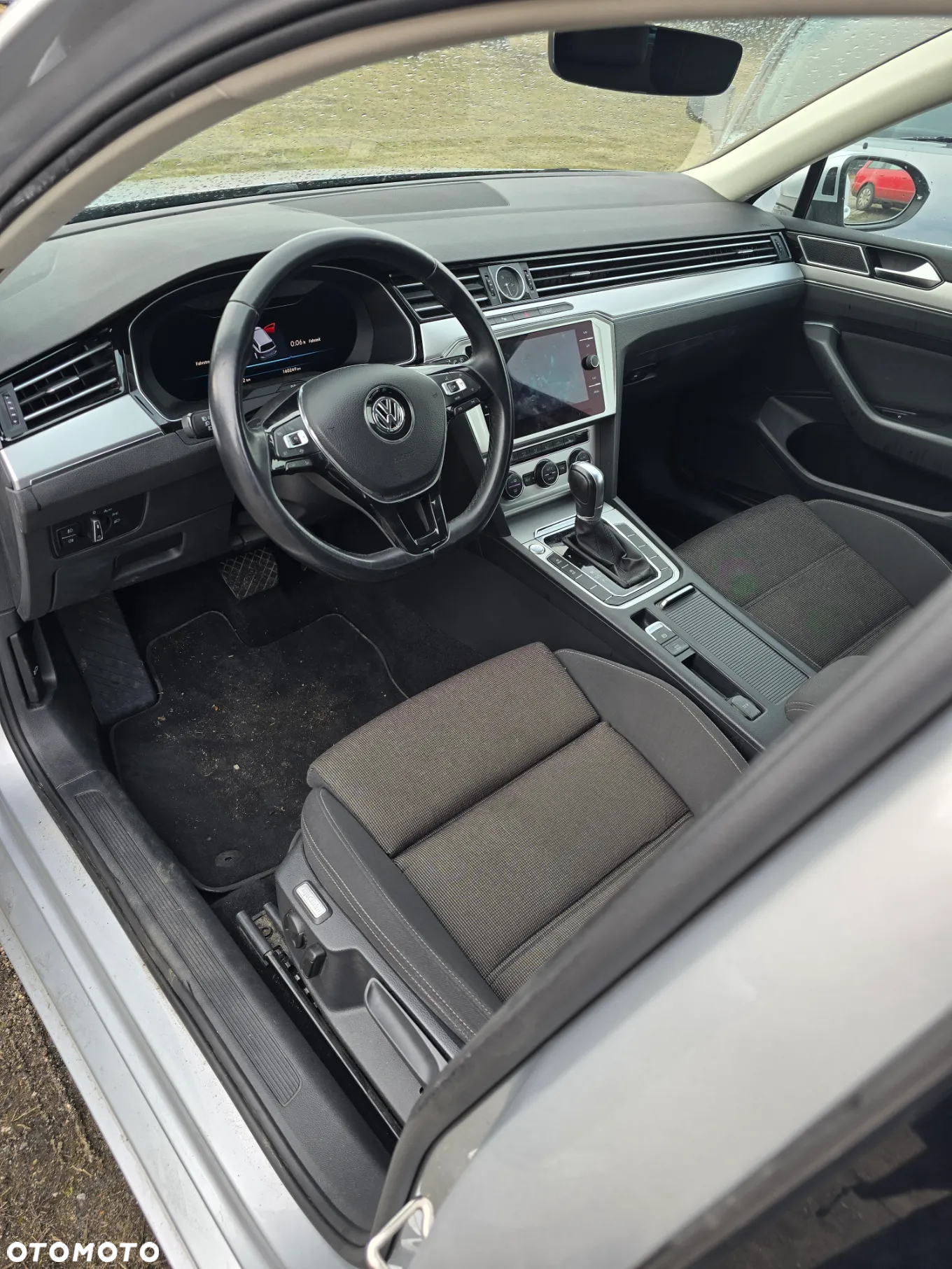 Volkswagen Passat - 11