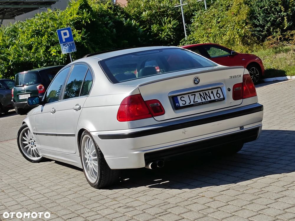 BMW Seria 3 320i - 19