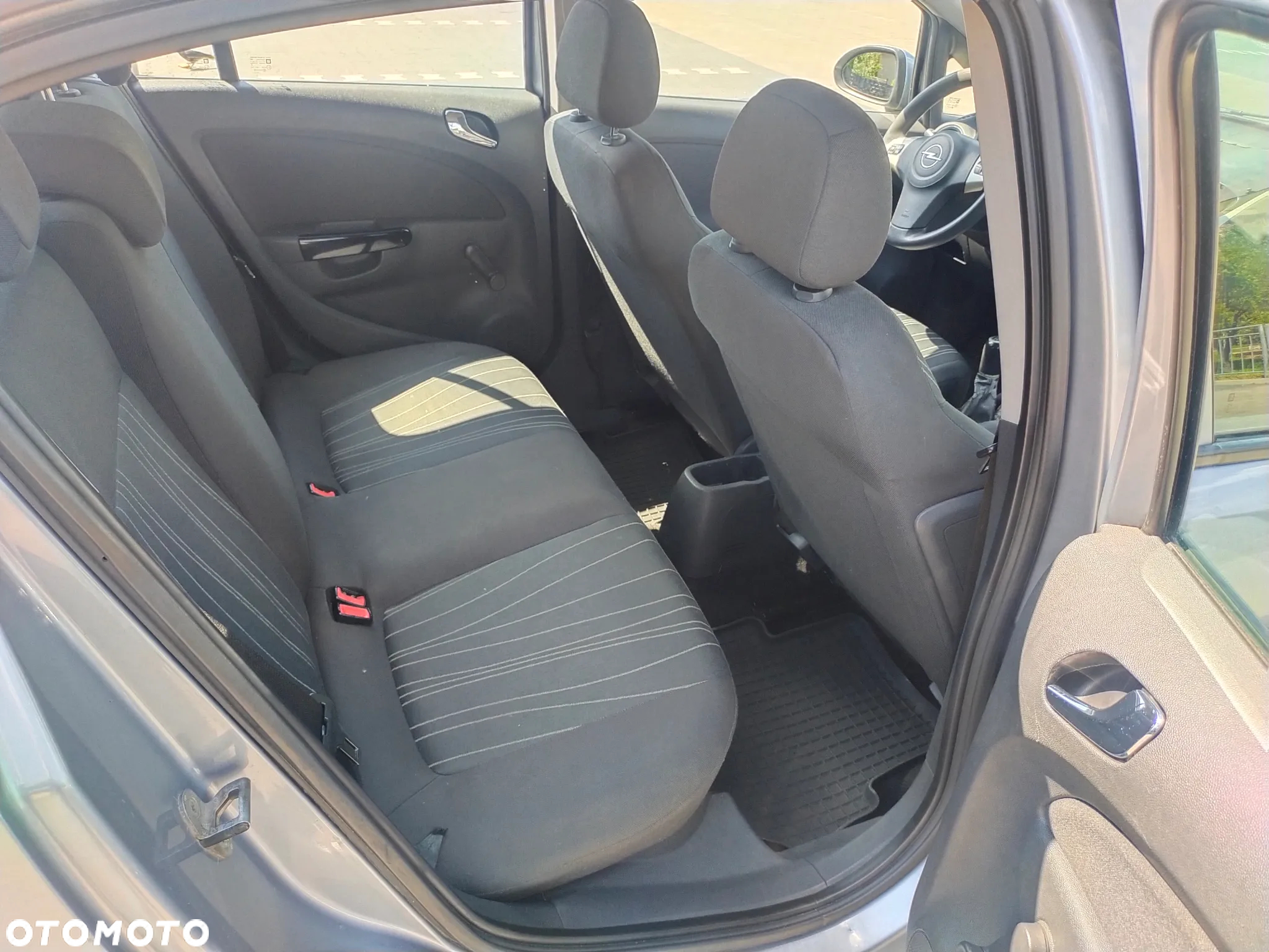 Opel Corsa 1.3 CDTI - 10