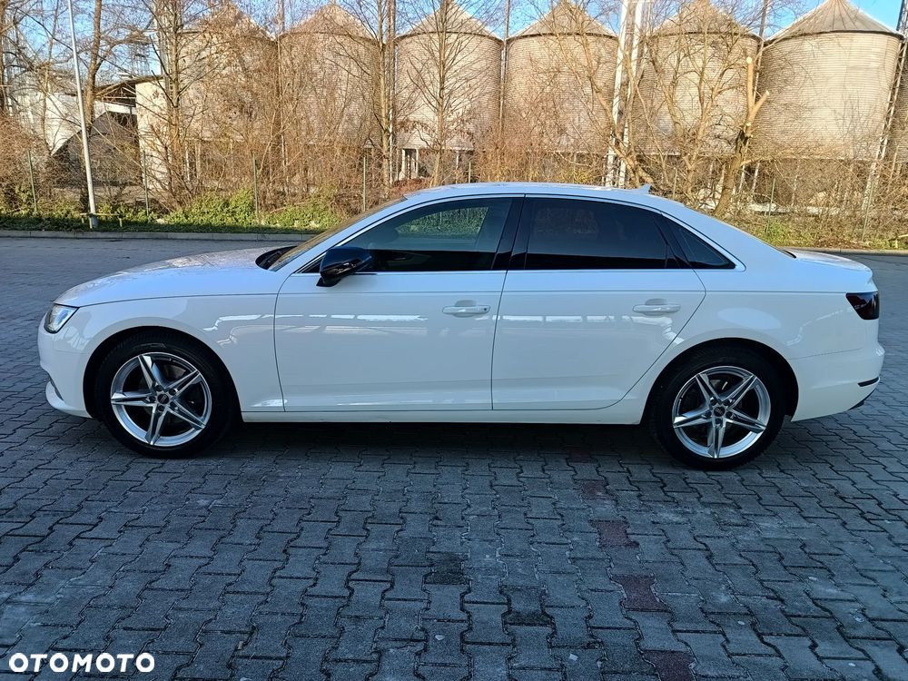 Audi A4 Limousine 2.0 TDI ultra - 1