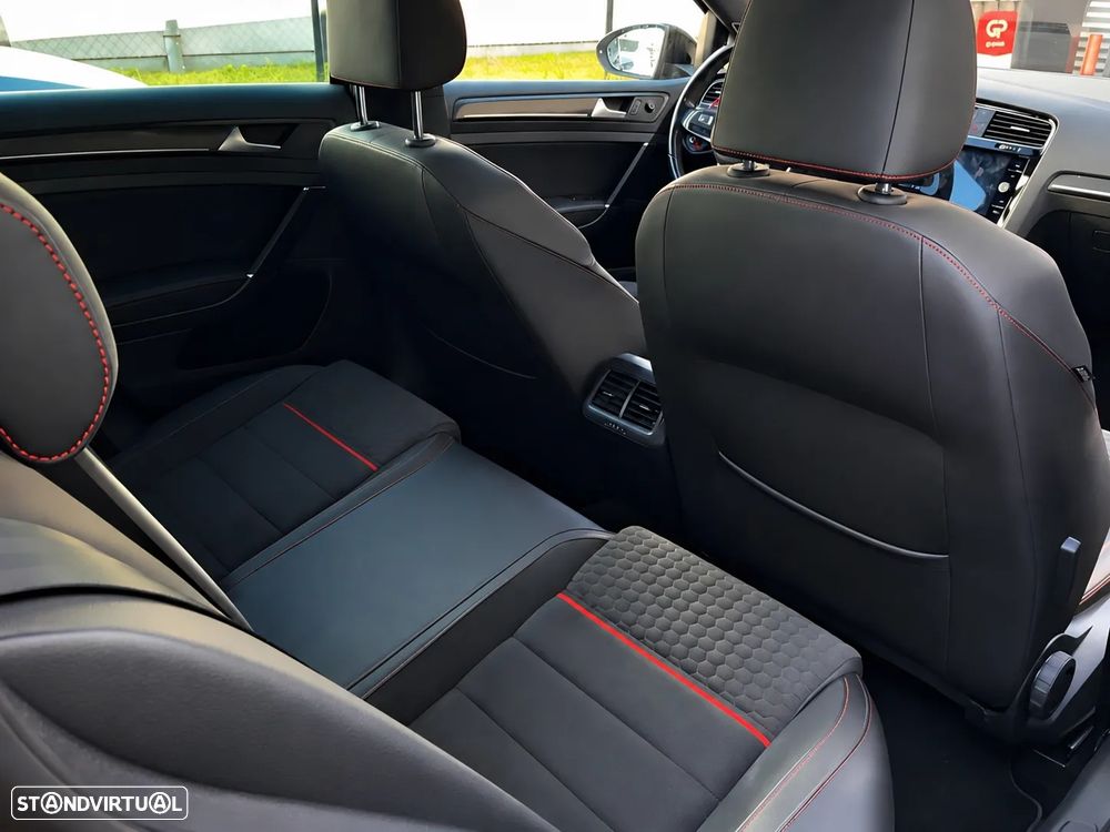 VW Golf 2.0 TSI GTI DSG Performance - 8