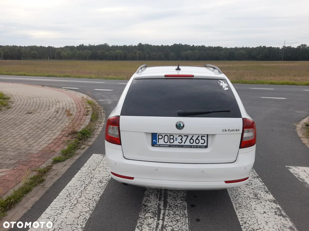 Skoda Octavia 2.0 TDI DPF Elegance - 9