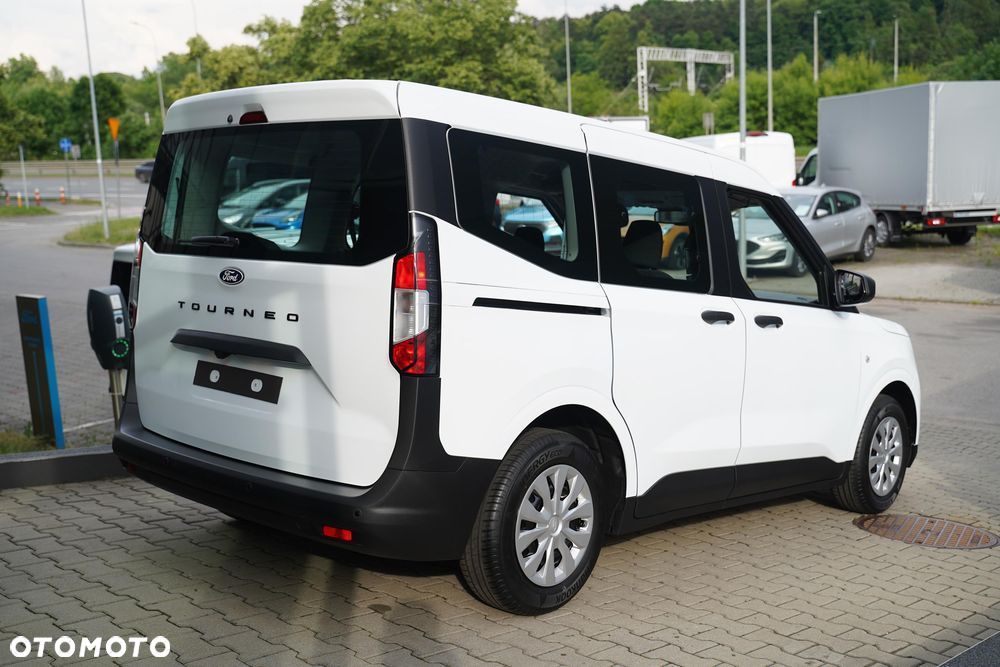 Ford Tourneo Courier 1.0 EcoBoost Trend - 5