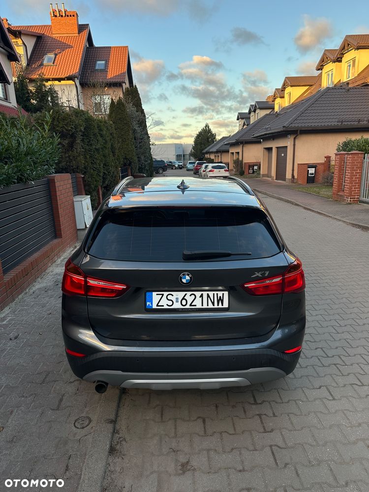 BMW X1 xDrive18d - 4
