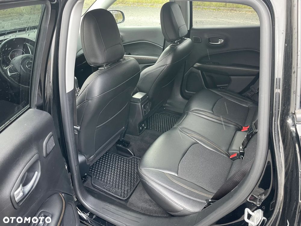 Jeep Compass 1.4 TMair Limited 4WD S&S - 28