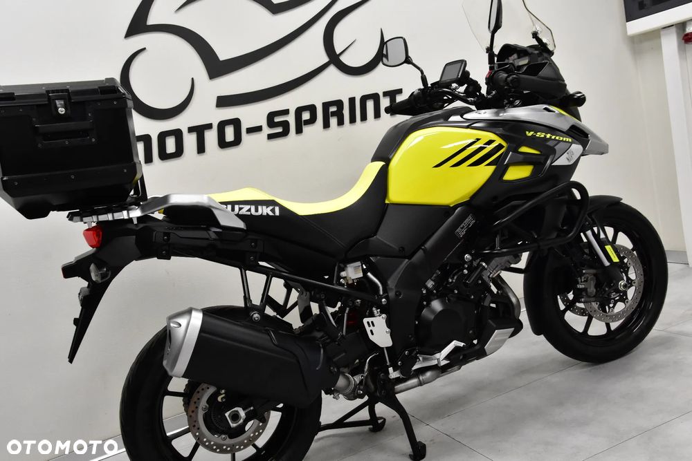 Suzuki V-STROM - 10