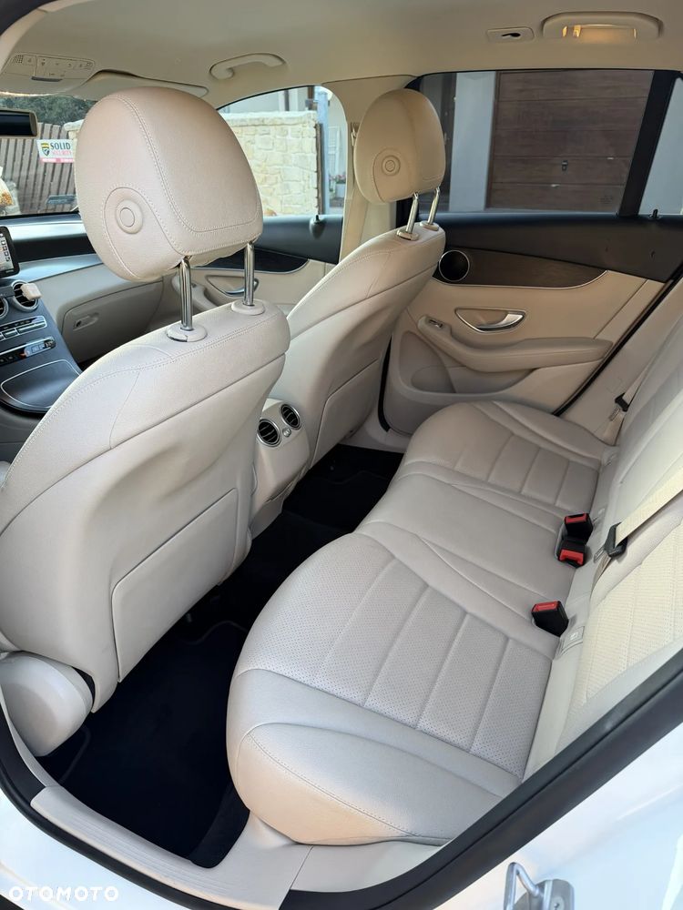 Mercedes-Benz GLC 200 d 4-Matic - 23