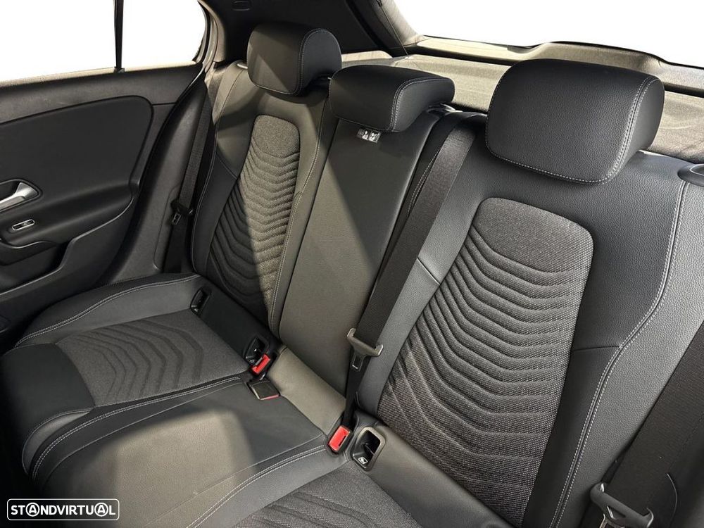 Mercedes-Benz A 200 Style Plus Aut. - 15