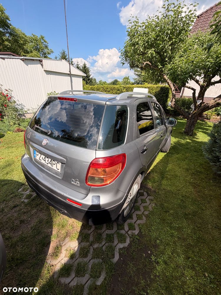 Fiat Sedici 1.6 16V 4x2 Emotion - 6