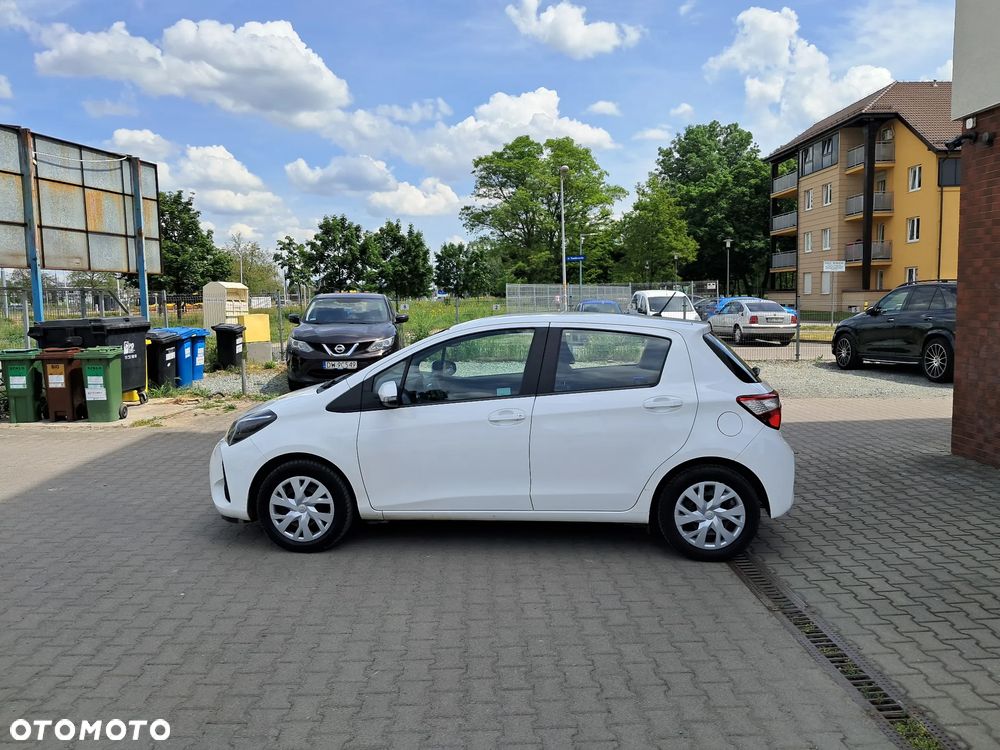 Toyota Yaris 1.5 Premium CVT - 2