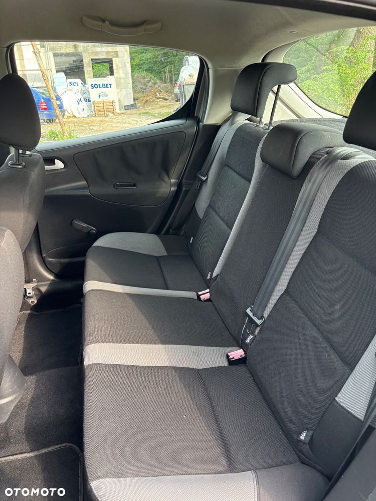 Peugeot 207 95 VTi Urban Move - 11