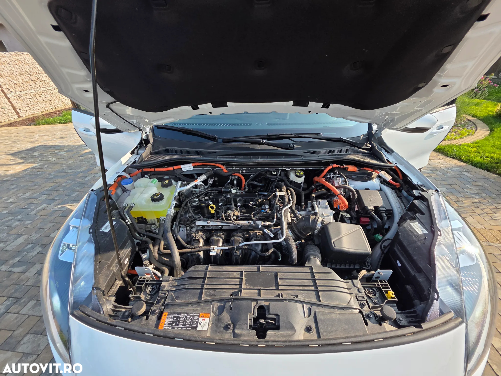 Ford Kuga - 6