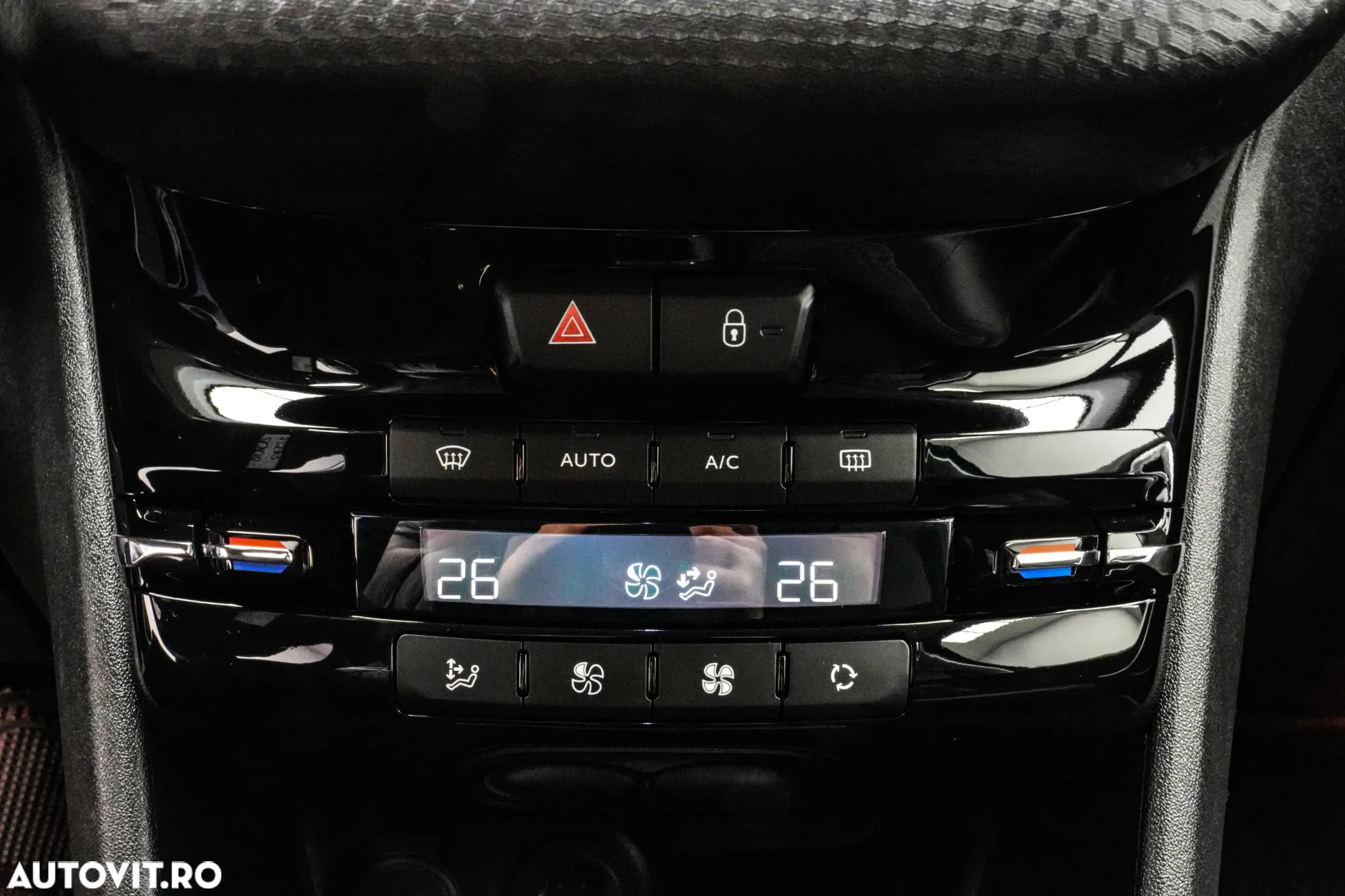 Peugeot 2008 1.5 BlueHDI FAP Allure - 20