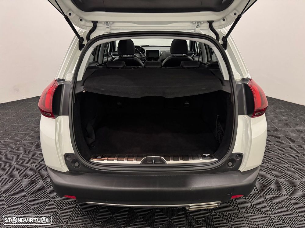 Peugeot 2008 1.6 BlueHDi GT Line - 55