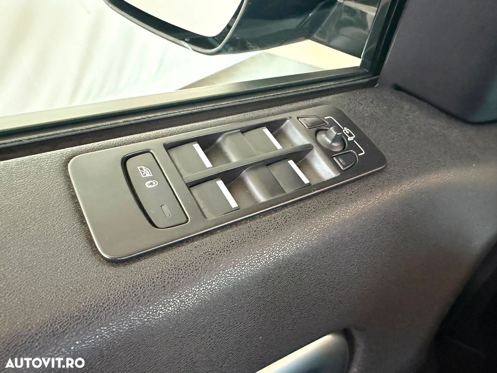 Land Rover Discovery Sport - 13