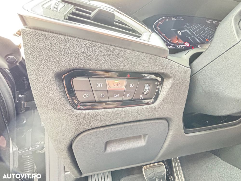 BMW Seria 2 220i AT M Sport - 26