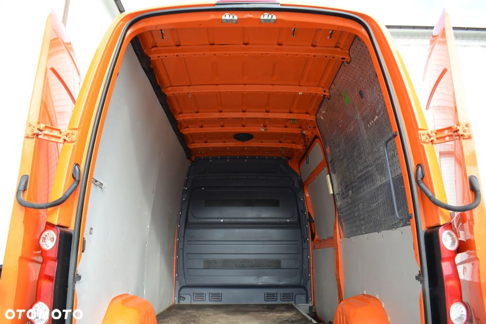 Volkswagen CRAFTER 35 2.0TDI - 20