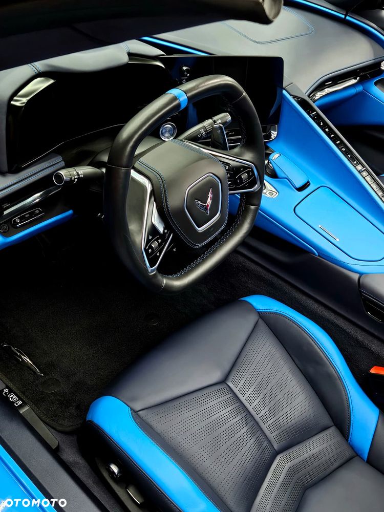 Chevrolet Corvette - 14