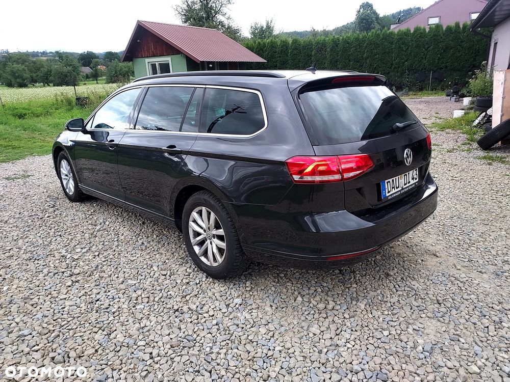 Volkswagen Passat - 5