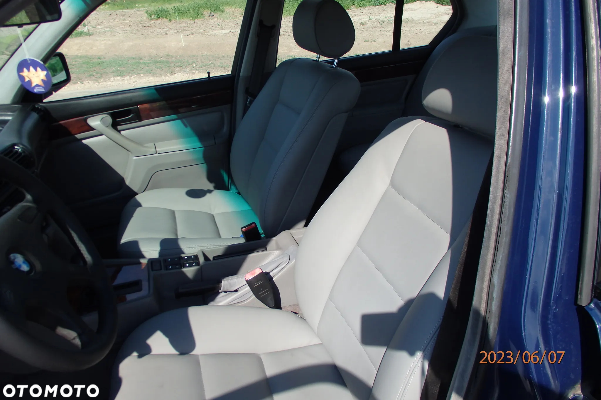 BMW Seria 7 - 8