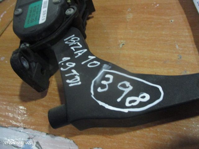 Pedal 6Q1721503M SEAT IBIZA 2010 1.9Tdi VW POLO 5 2010 1.6TDI - 4