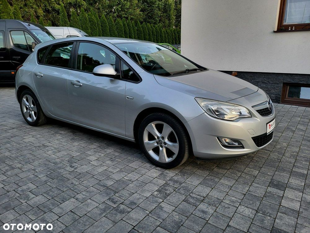 Opel Astra - 4