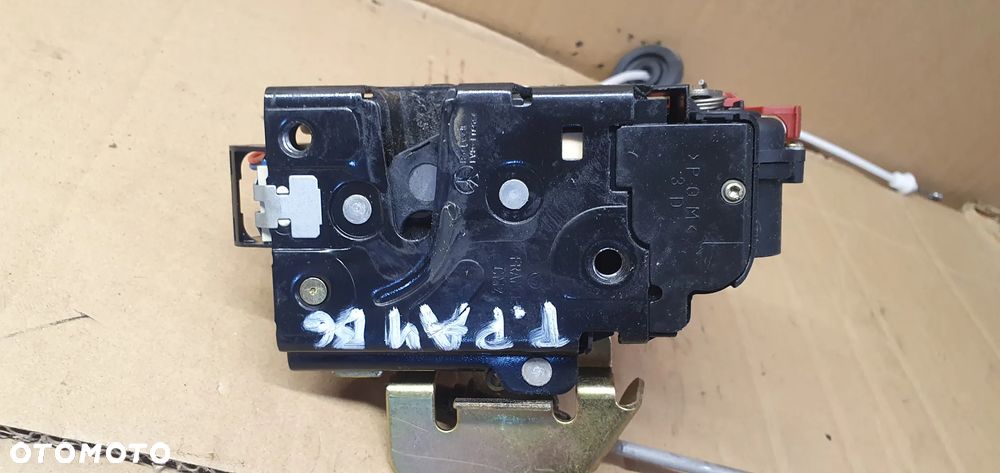Zamek prawy przód przedni prawy Audi A4 B6 7PIN 4B1837016E - 2