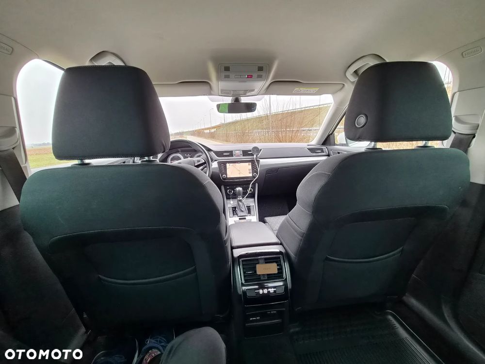 Skoda Superb 1.6 TDI Ambition DSG - 10