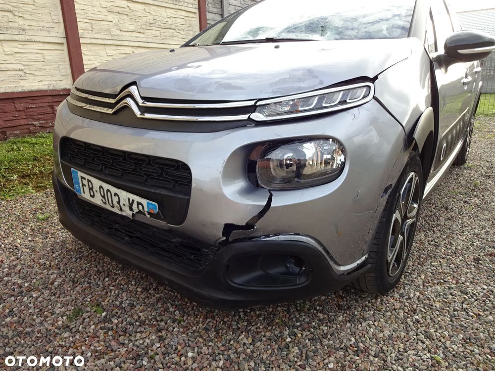 Citroën C3 Pure Tech 82 SHINE - 8