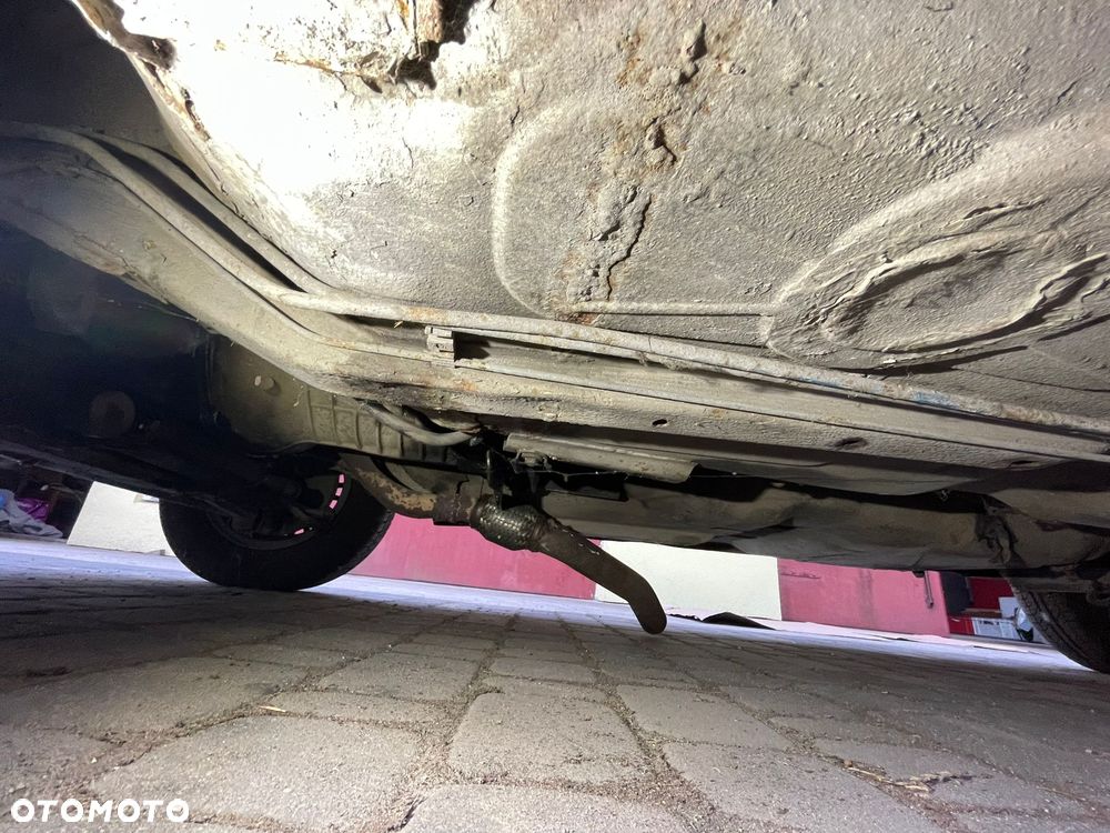 BMW Seria 3 - 35