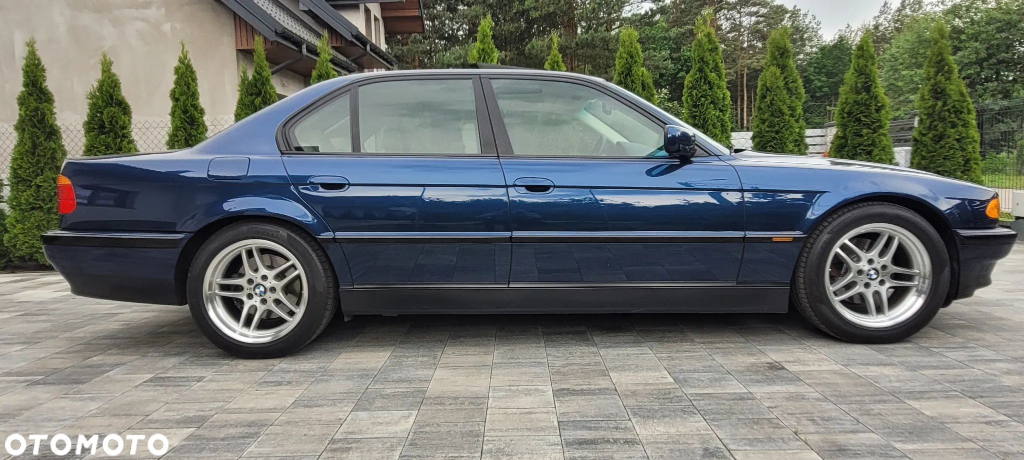 BMW Seria 7 740i - 17
