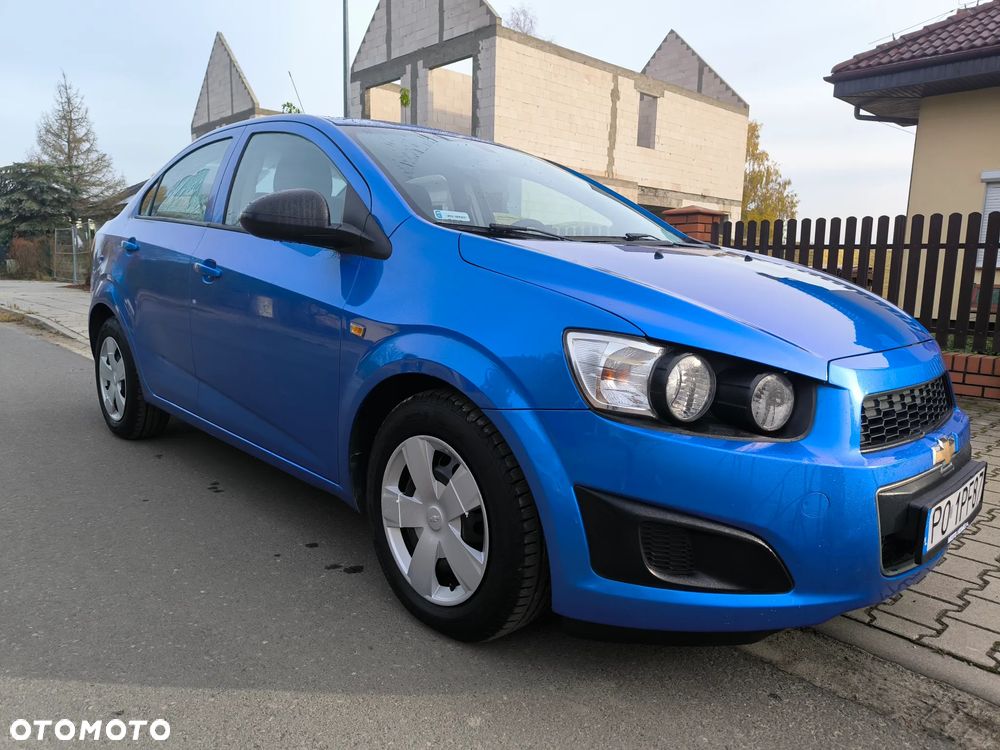 Chevrolet Aveo 1.2 LT - 1