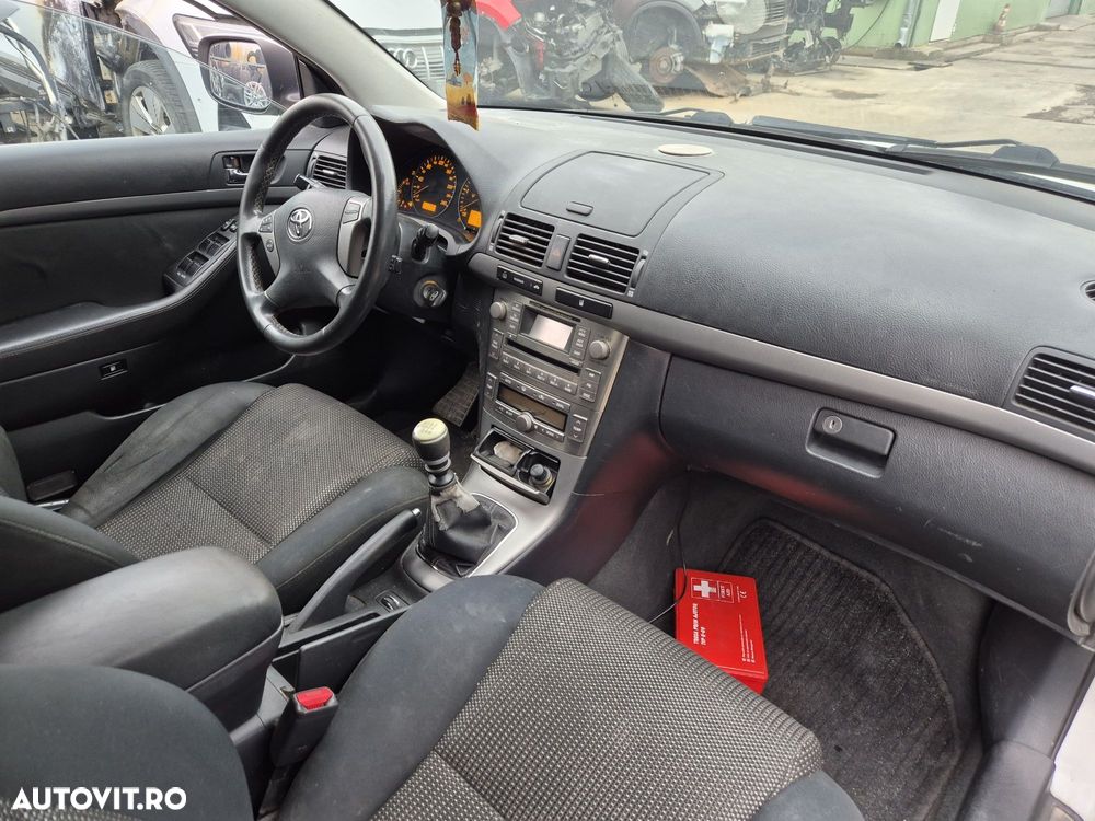 Dezmembram Toyota Avensis 2007 2.2d 177cp Manual - 6