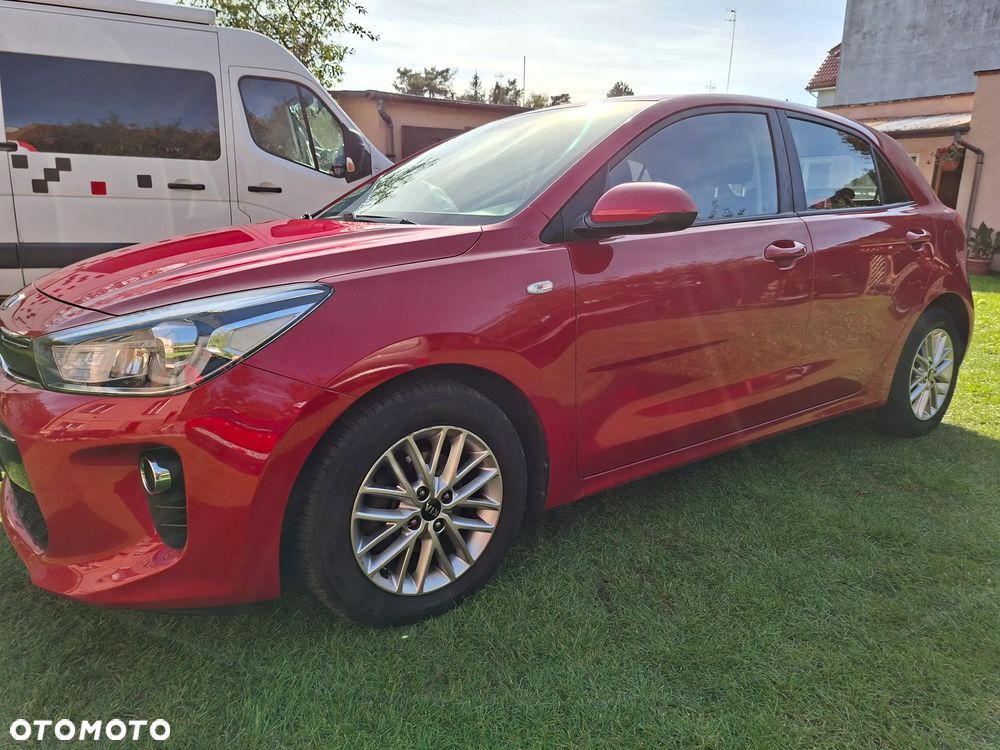 Kia Rio - 8