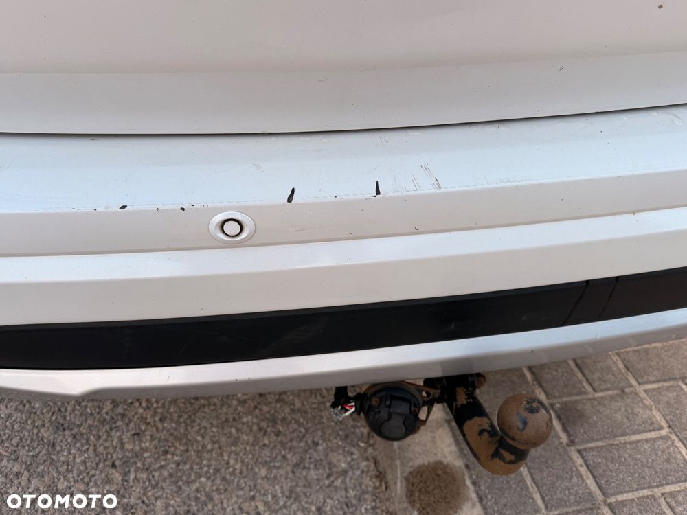 Mitsubishi Outlander 2.0 Instyle Navi 4WD CVT - 16