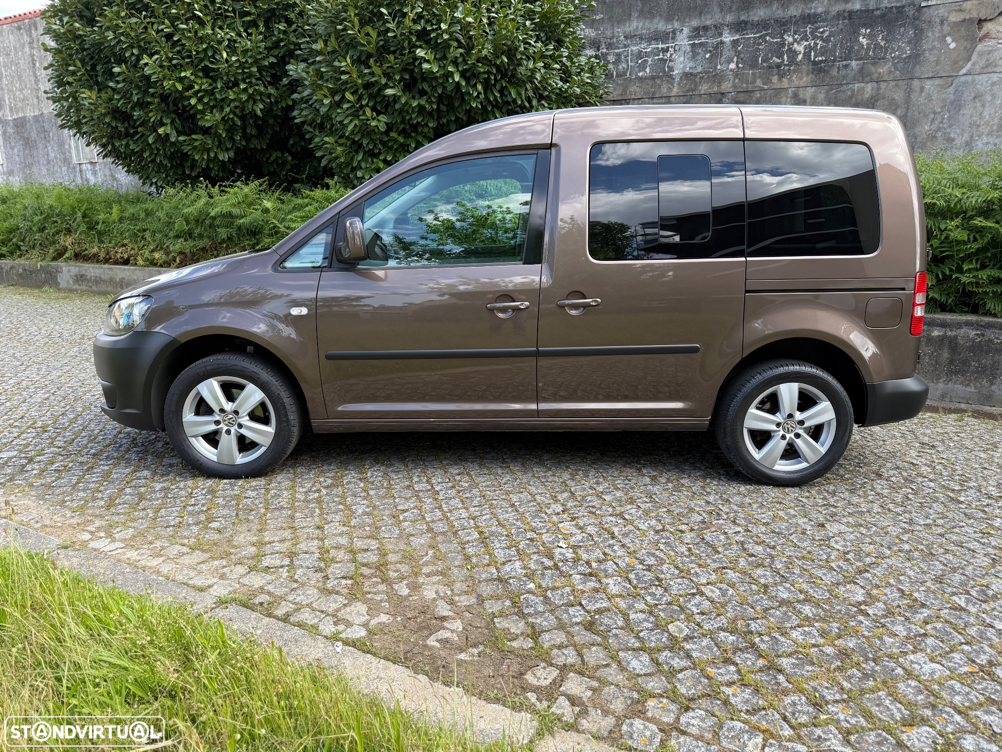VW Caddy 1.6 TDi Blue.Confortline - 2