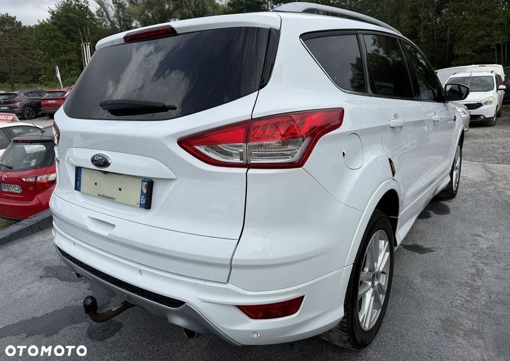 Ford Kuga 2.0 TDCi 2x4 ST-Line - 5